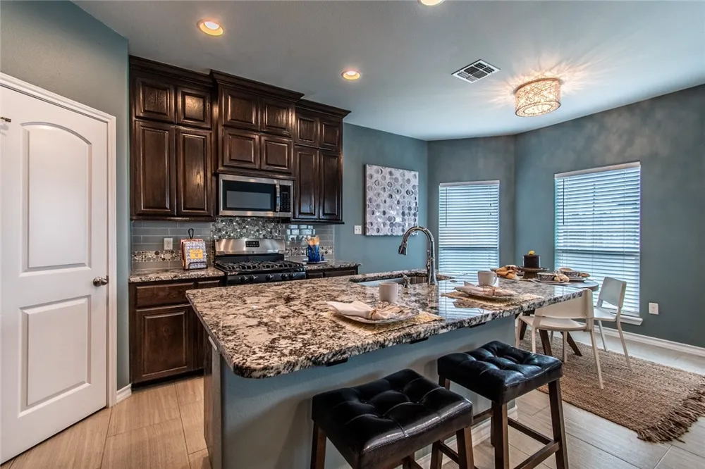7225 Lake Serenity Drive Corpus Christi, TX 78414