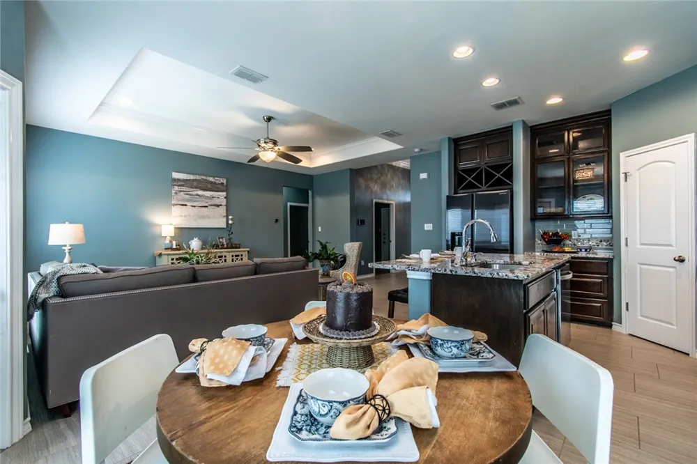 7225 Lake Serenity Drive Corpus Christi, TX 78414