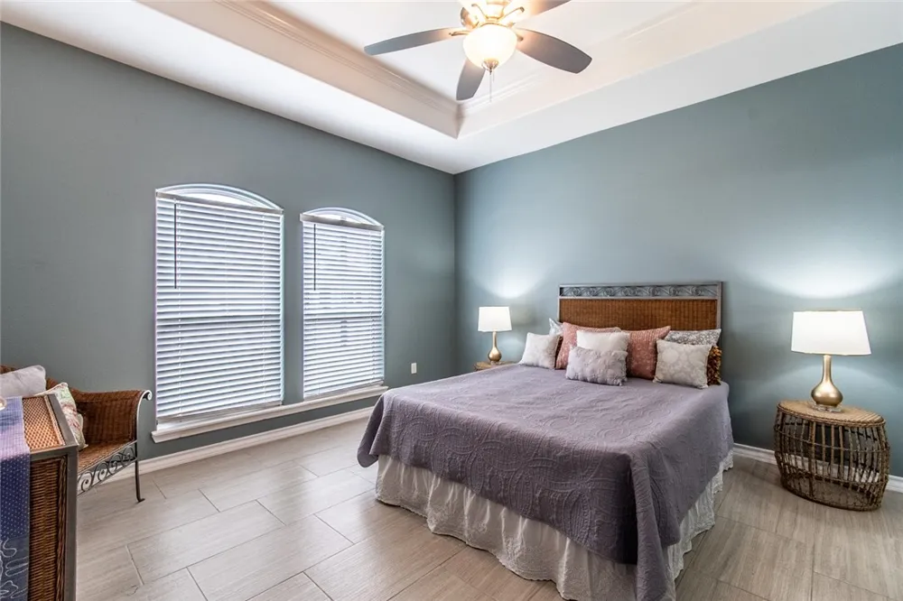 7225 Lake Serenity Drive Corpus Christi, TX 78414