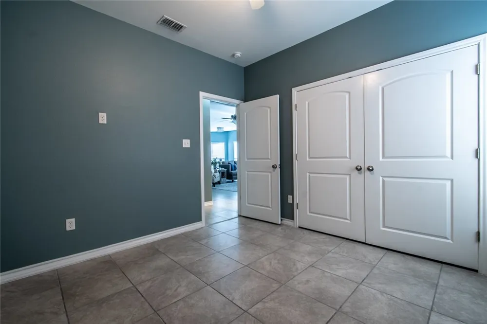 7225 Lake Serenity Drive Corpus Christi, TX 78414