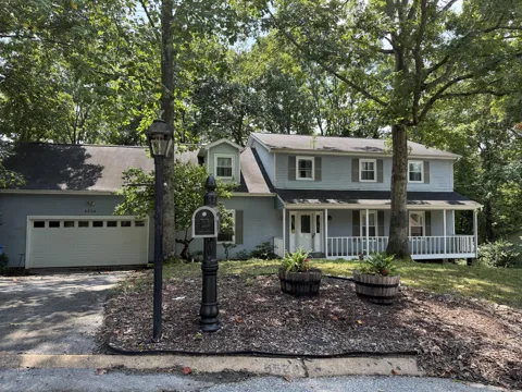 6524 Lake Shadows Circle