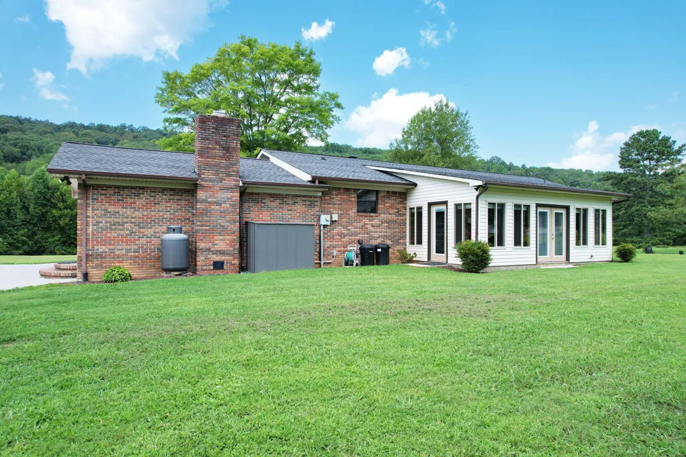 344 County Road 189 Decatur, TN 37322