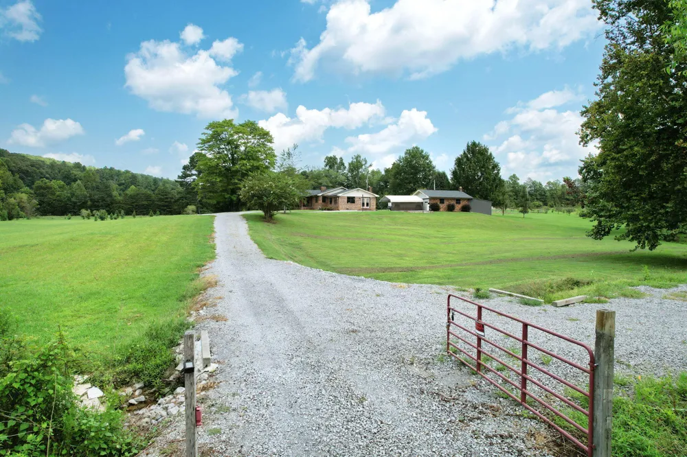 344 County Road 189 Decatur, TN 37322