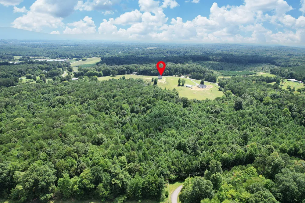 275 County Road 757 Riceville, TN 37370
