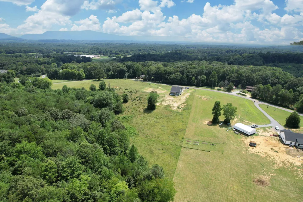 275 County Road 757 Riceville, TN 37370