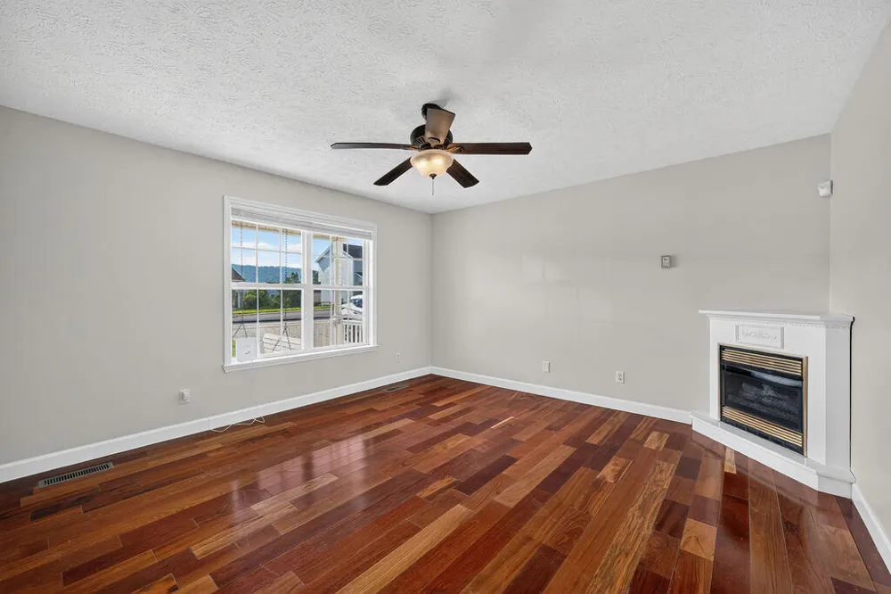 98 Chestnut Ridge Road Ringgold, GA 30736