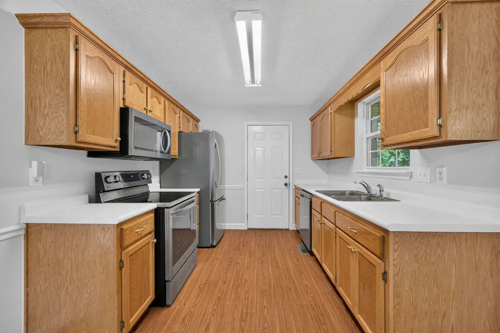 98 Chestnut Ridge Road Ringgold, GA 30736