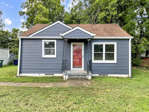 4902 Carolyn Lane