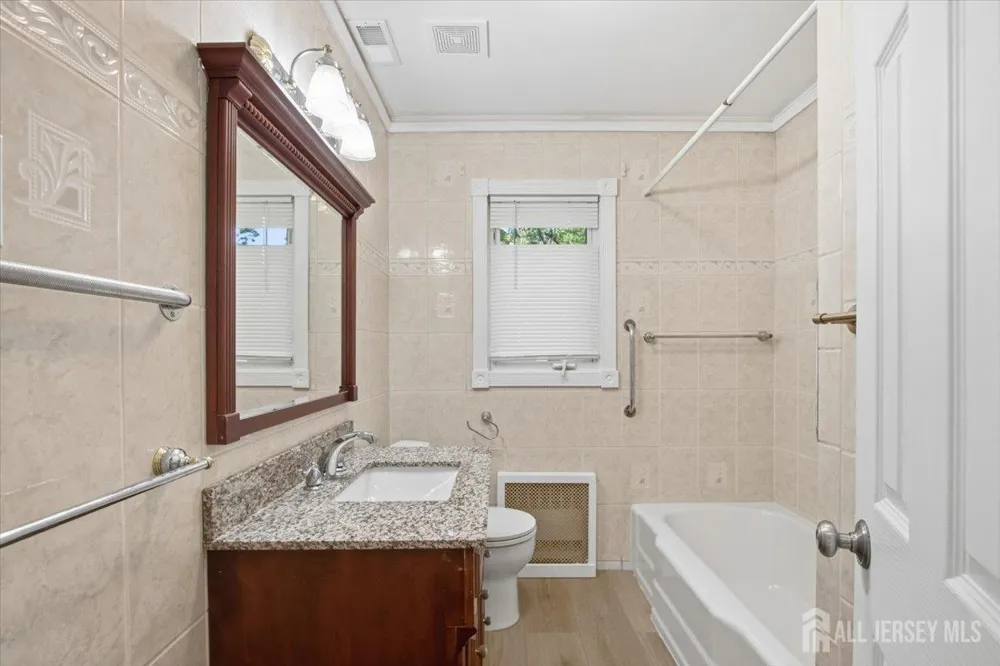 36 Oakland Avenue Franklin, NJ 08873