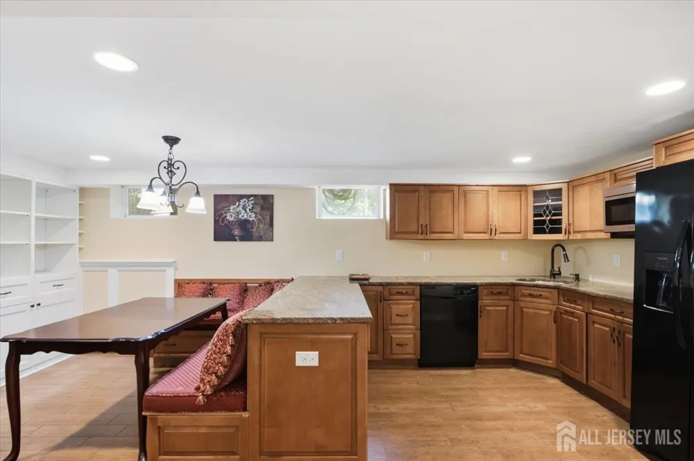 36 Oakland Avenue Franklin, NJ 08873