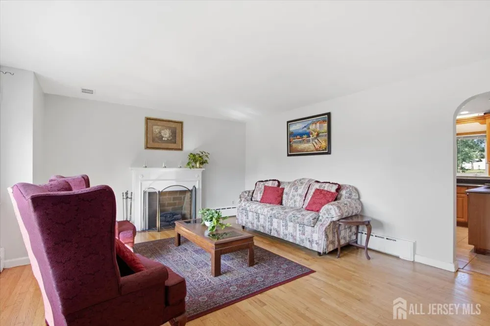 36 Oakland Avenue Franklin, NJ 08873