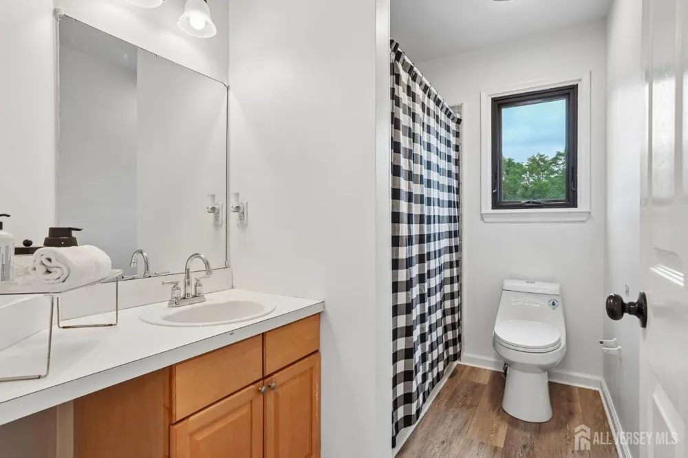 190 Market Street Middlesex, NJ 08846