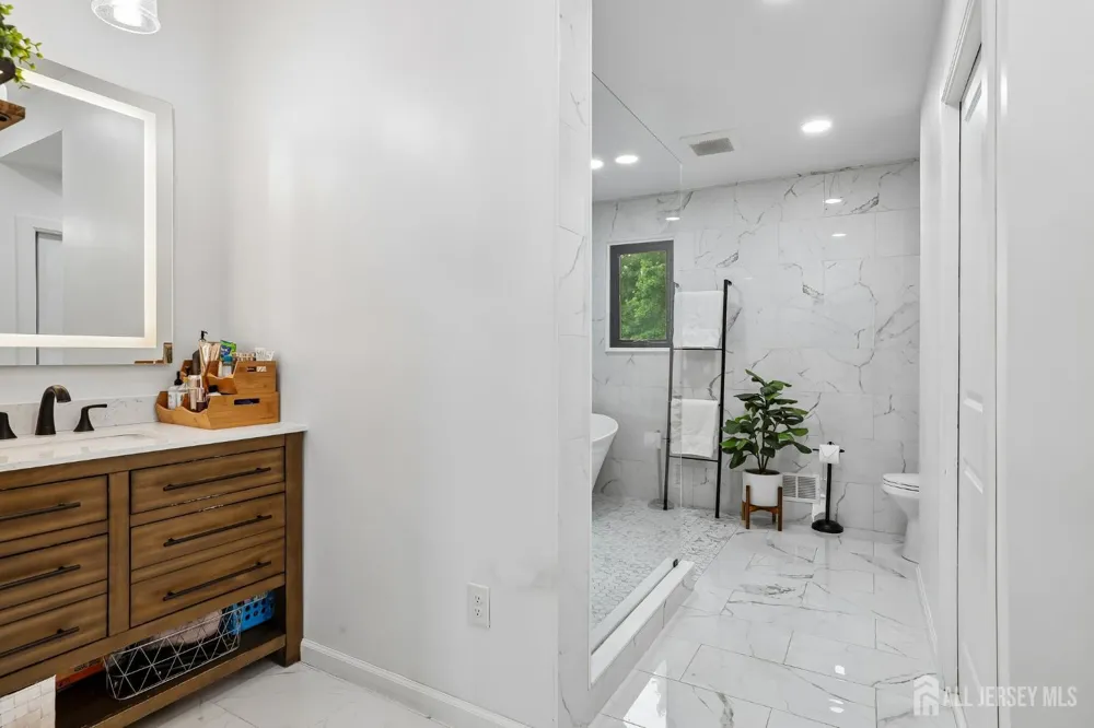 190 Market Street Middlesex, NJ 08846