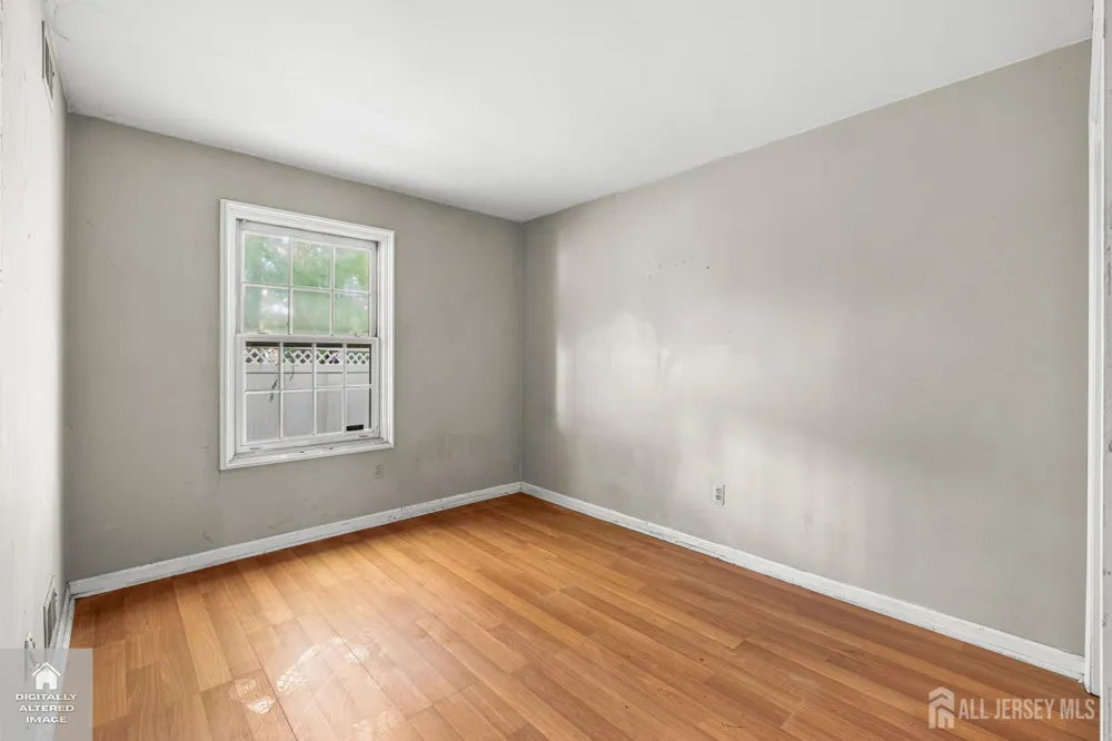 20 MULFORD STREET Roseland, NJ 07068