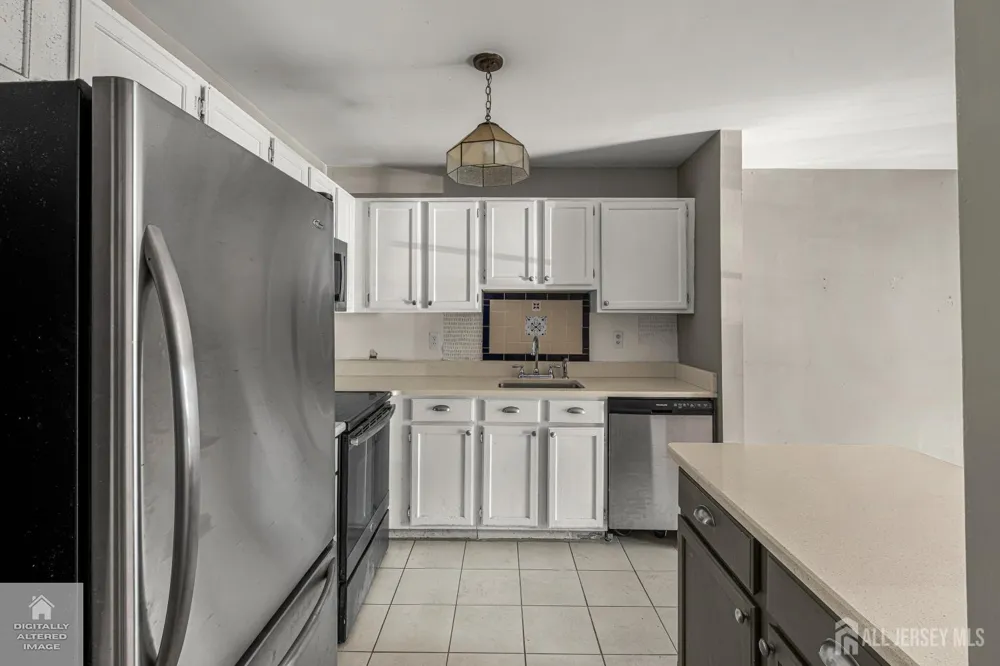 20 MULFORD STREET Roseland, NJ 07068