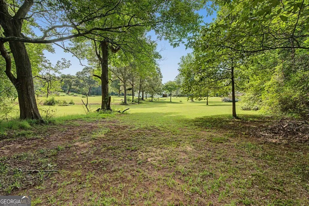 8736 Camp RD Winston, GA 30187