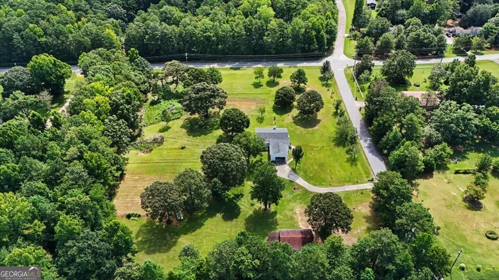 8736 Camp RD Winston, GA 30187