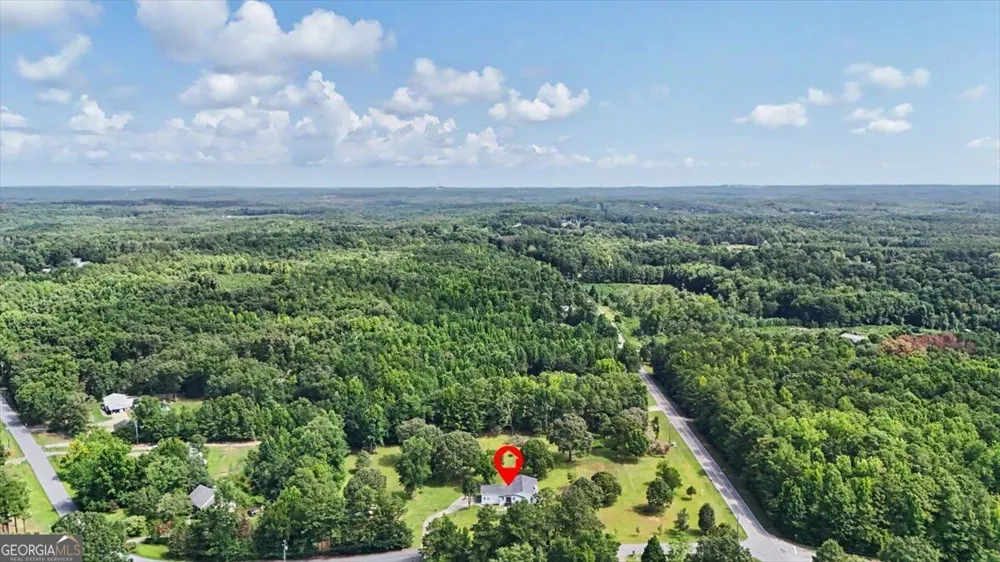 8736 Camp RD Winston, GA 30187