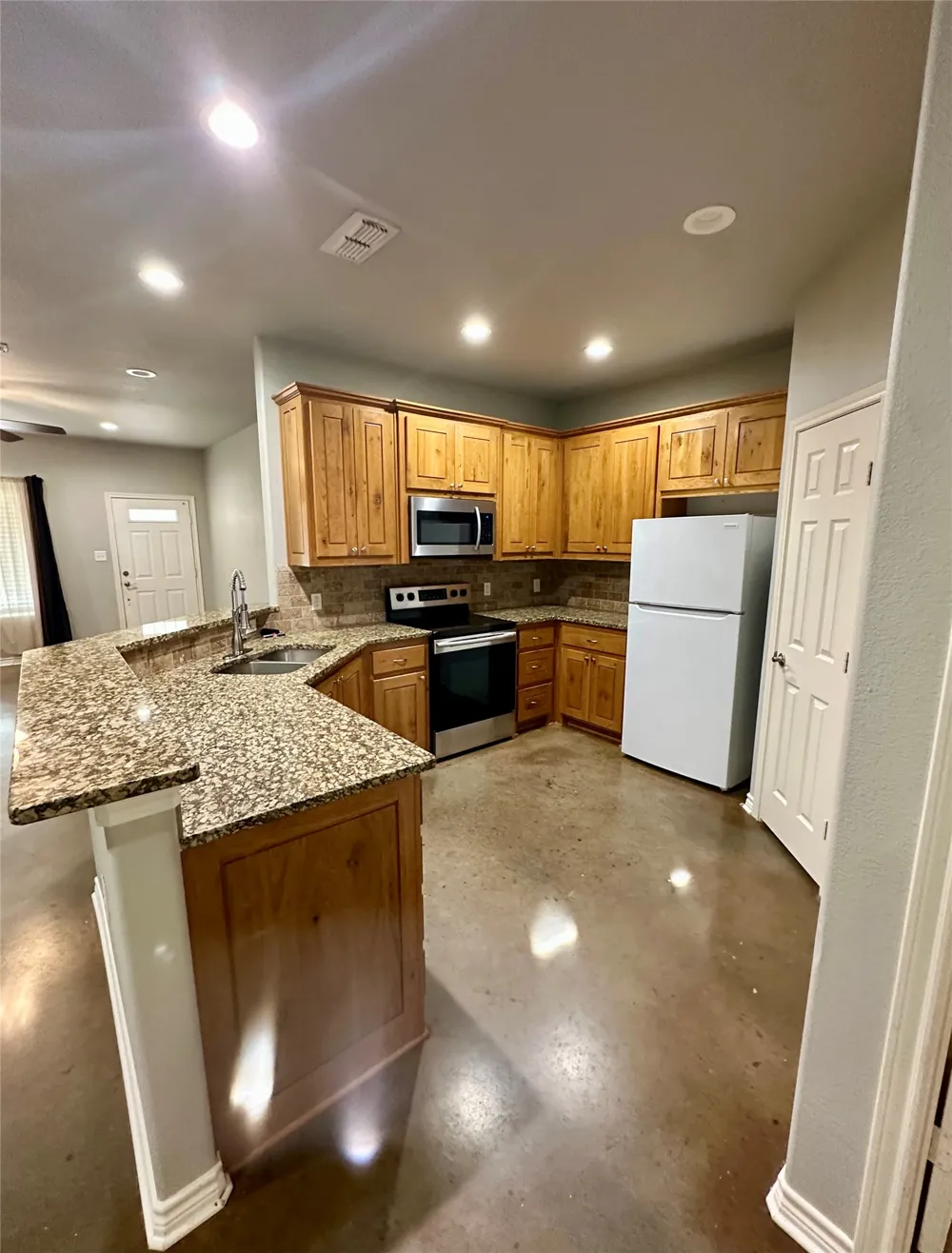 134 Dennis Drive Azle, TX 76020