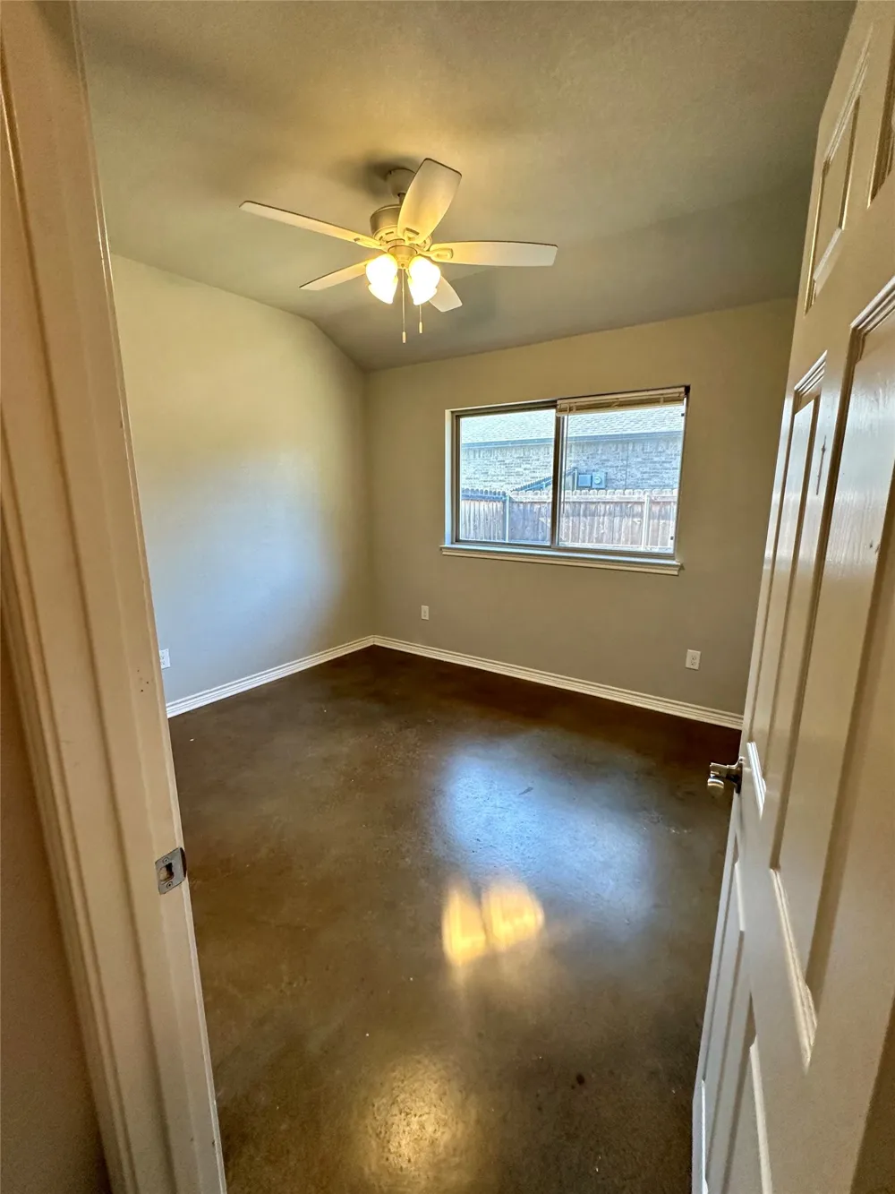 134 Dennis Drive Azle, TX 76020