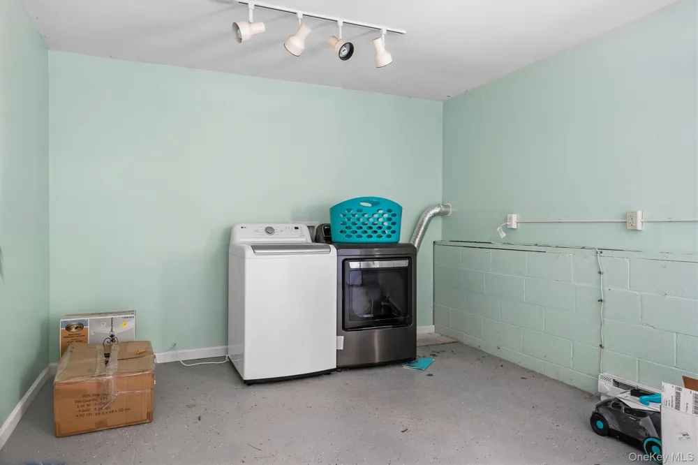 45 Brola Road Middletown, NY 10940
