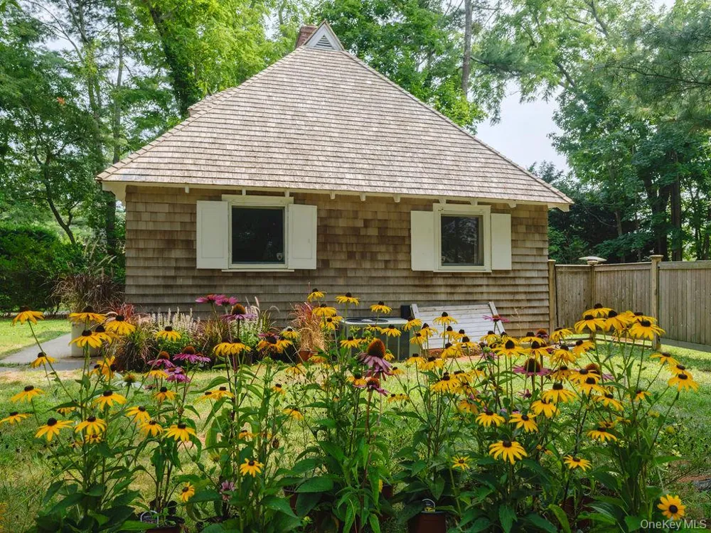 1320 Arshamomaque Avenue Southold, NY 11971