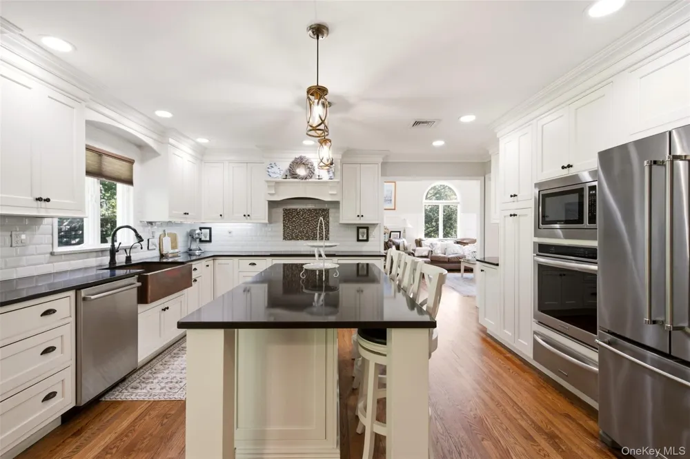 4 Jefferson Landing Circle Port Jefferson, NY 11777