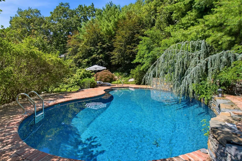 4 Jefferson Landing Circle Port Jefferson, NY 11777