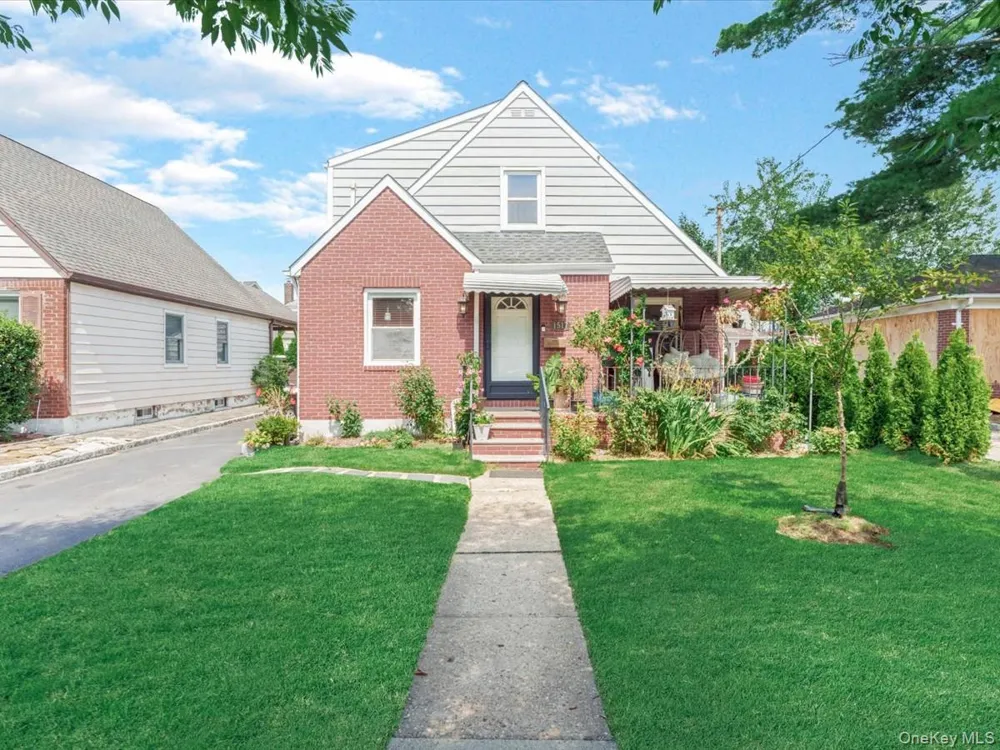 1517 Falmouth Avenue New Hyde Park, NY 11040