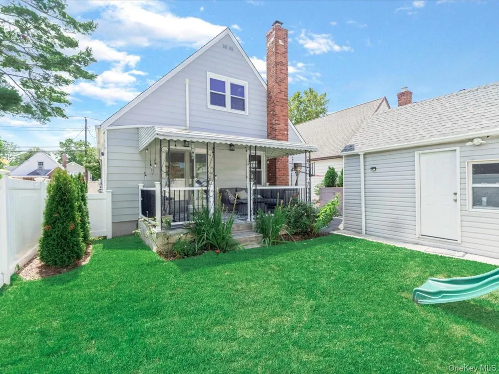 1517 Falmouth Avenue New Hyde Park, NY 11040