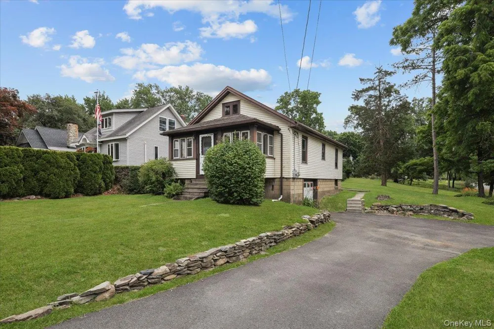 37 Yates Avenue Poughkeepsie, NY 12601