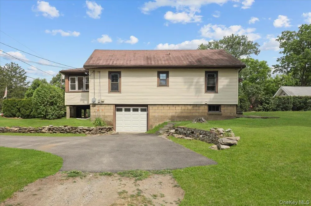 37 Yates Avenue Poughkeepsie, NY 12601