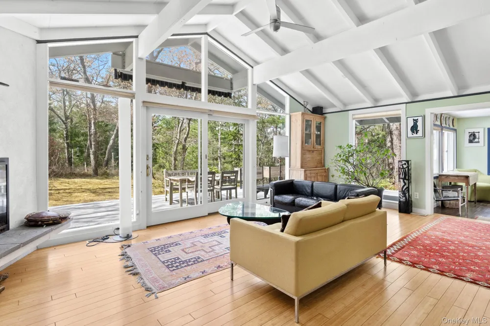 197 Two Holes Water Road East Hampton, NY 11937