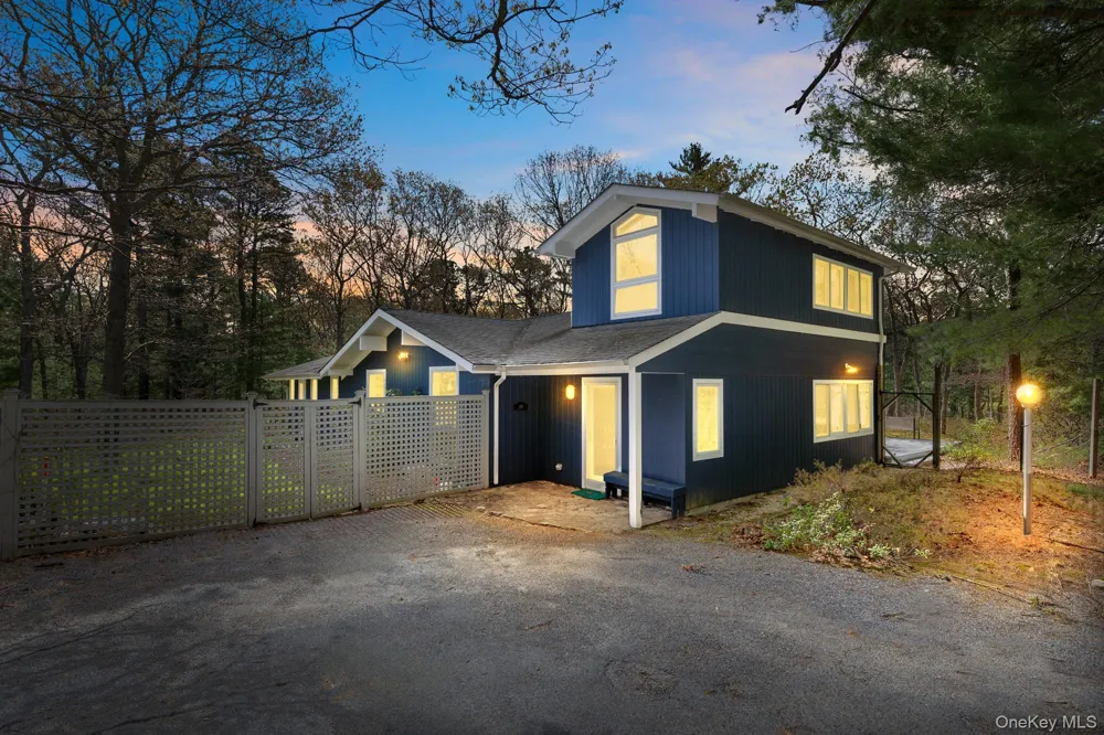 197 Two Holes Water Road East Hampton, NY 11937