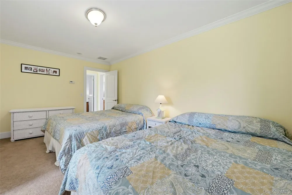 870 Parkview Lane Orient, NY 11957