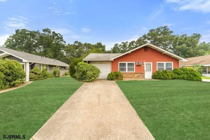 160 Elmtowne Blvd Hammonton, NJ 08037