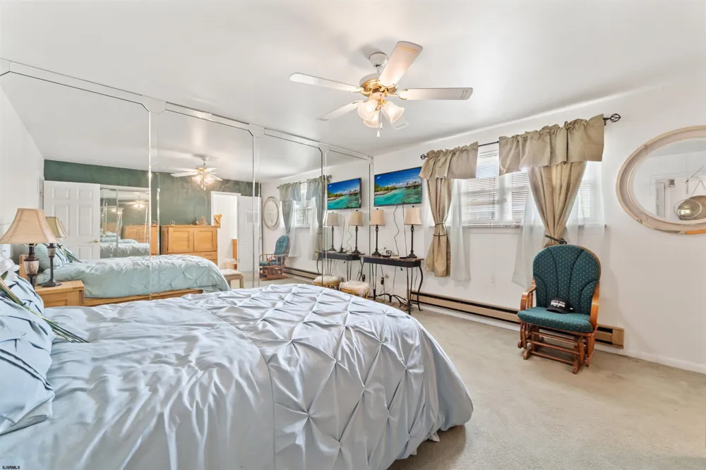 160 Elmtowne Blvd Hammonton, NJ 08037