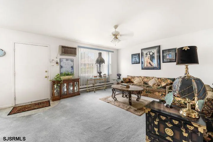 160 Elmtowne Blvd Hammonton, NJ 08037