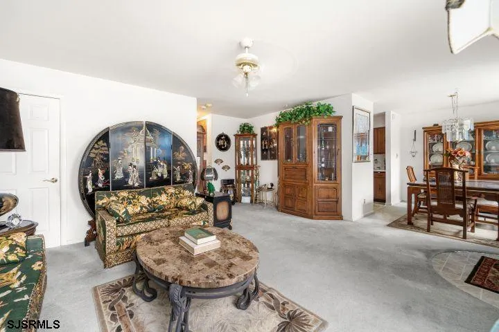 160 Elmtowne Blvd Hammonton, NJ 08037