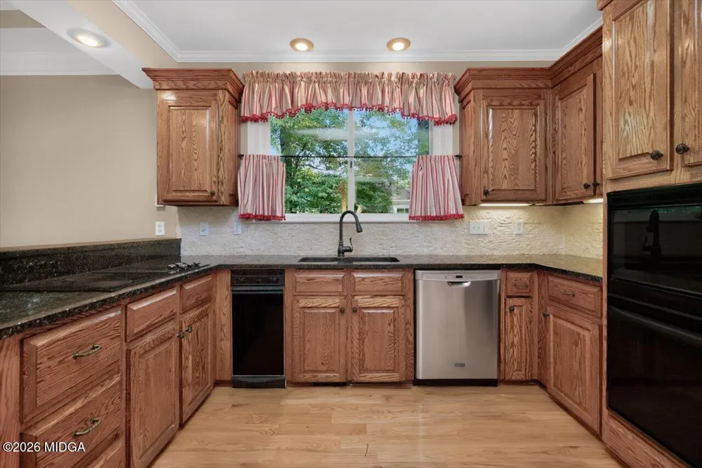 106 Fairways Drive Warner Robins, GA 31088