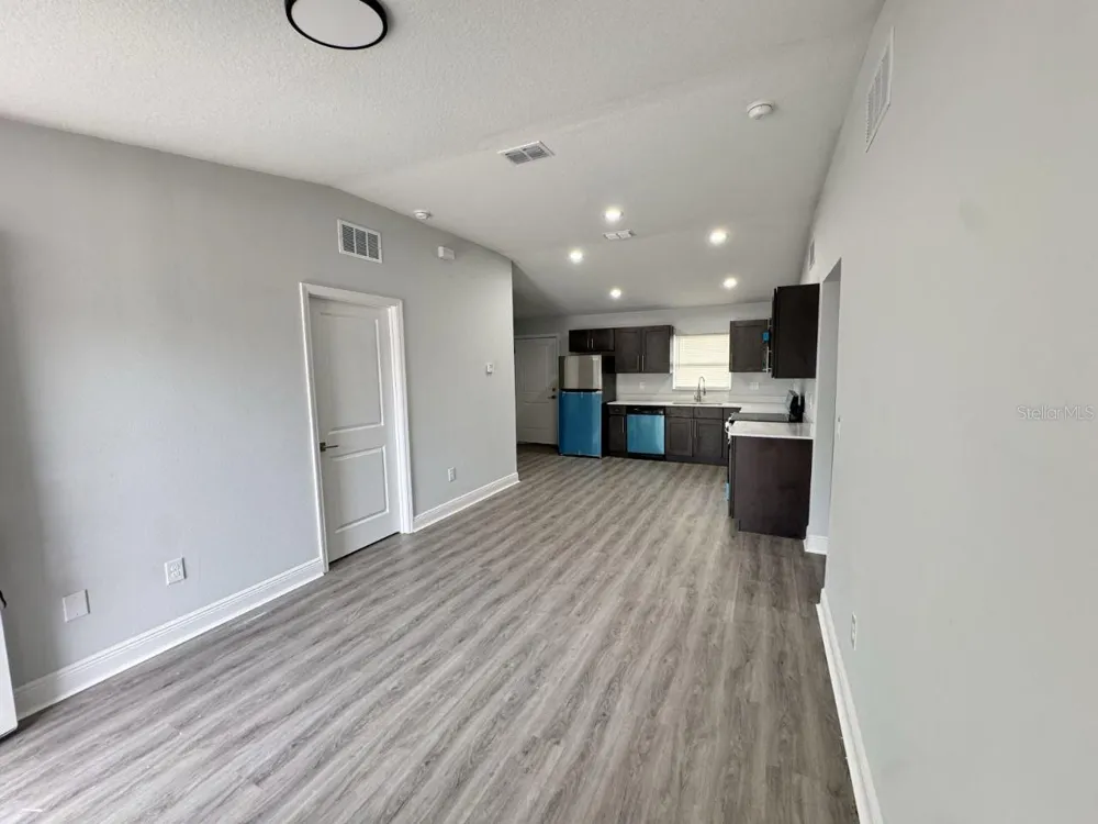399 QUENTIN AVENUE NW Winter Haven, FL 33881
