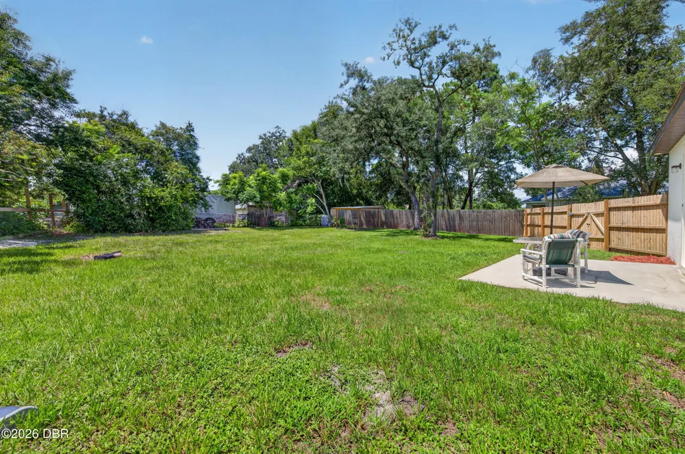 1462 5th Avenue Deland, FL 32724