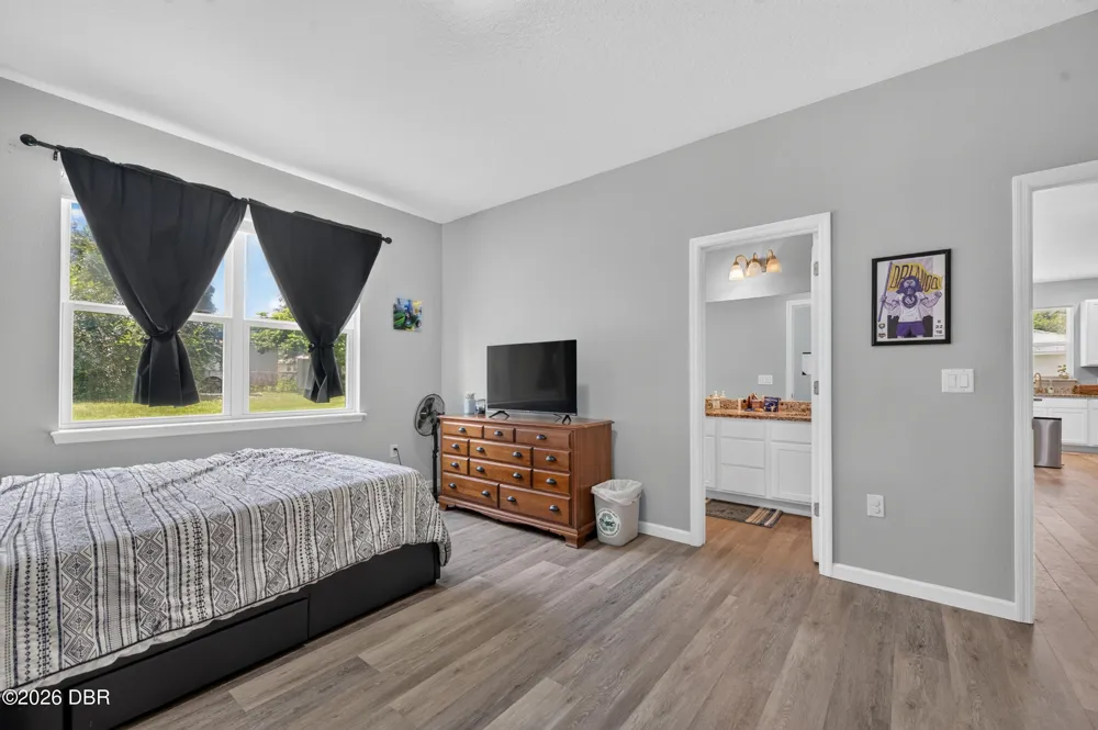 1462 5th Avenue Deland, FL 32724