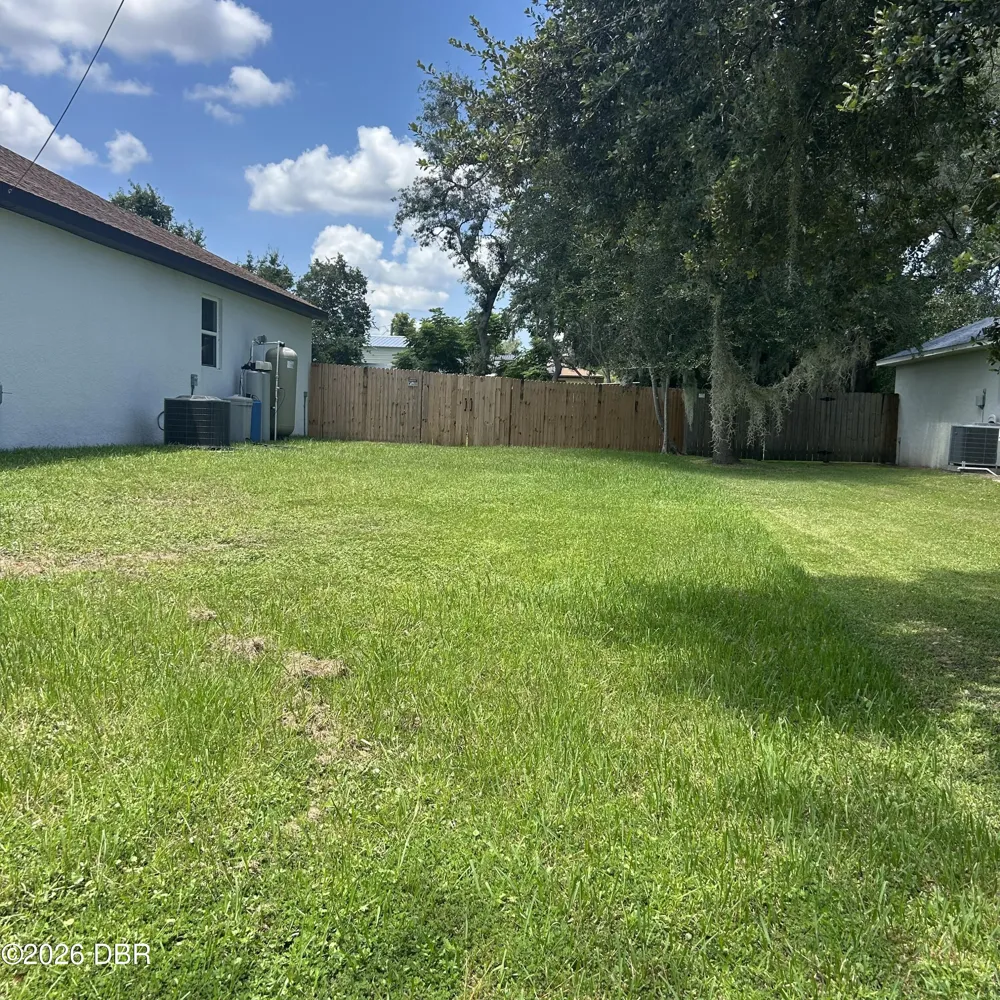 1462 5th Avenue Deland, FL 32724