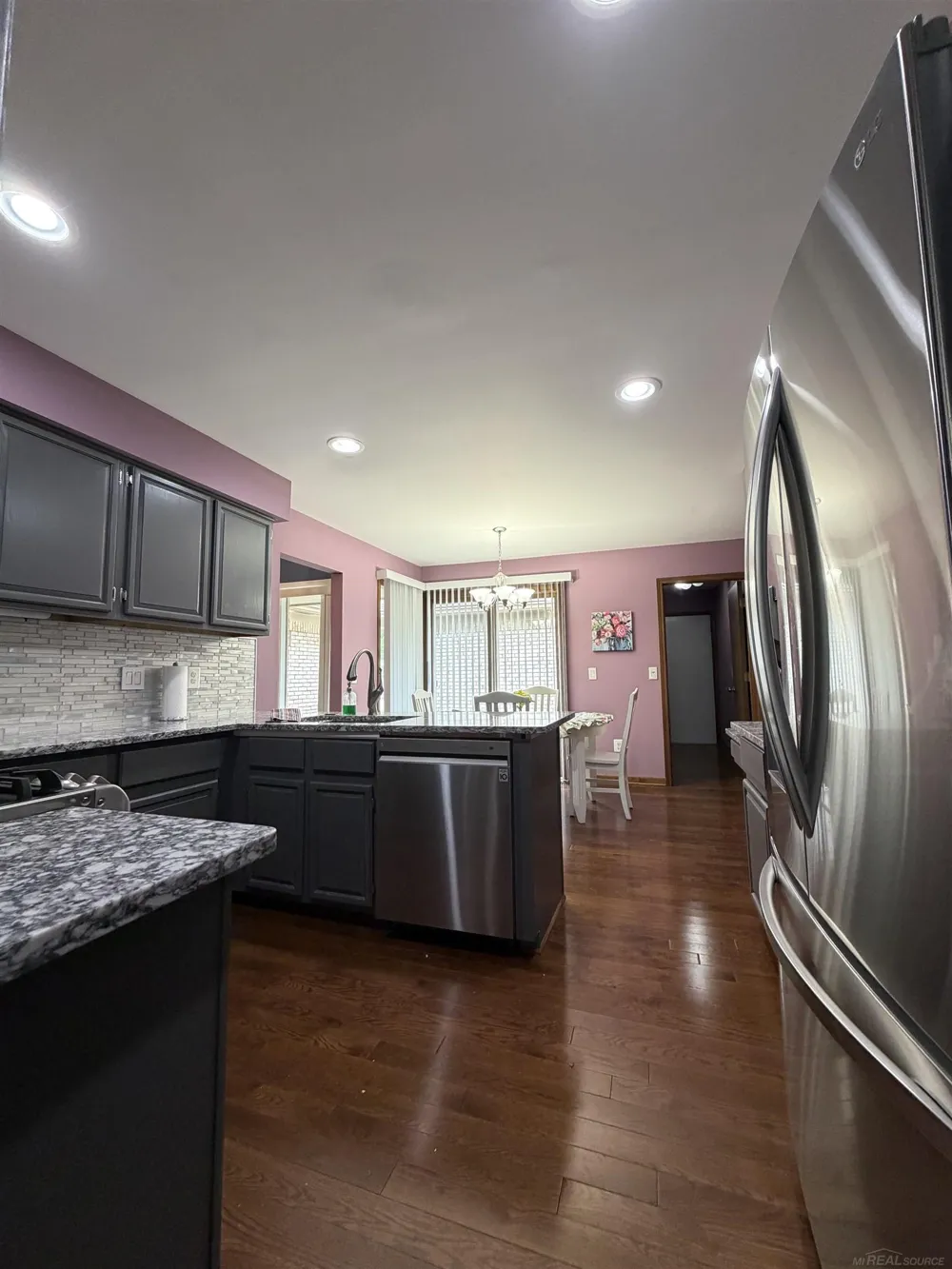 43076 W Kirkwood Drive Clinton Charter Township, MI 48038