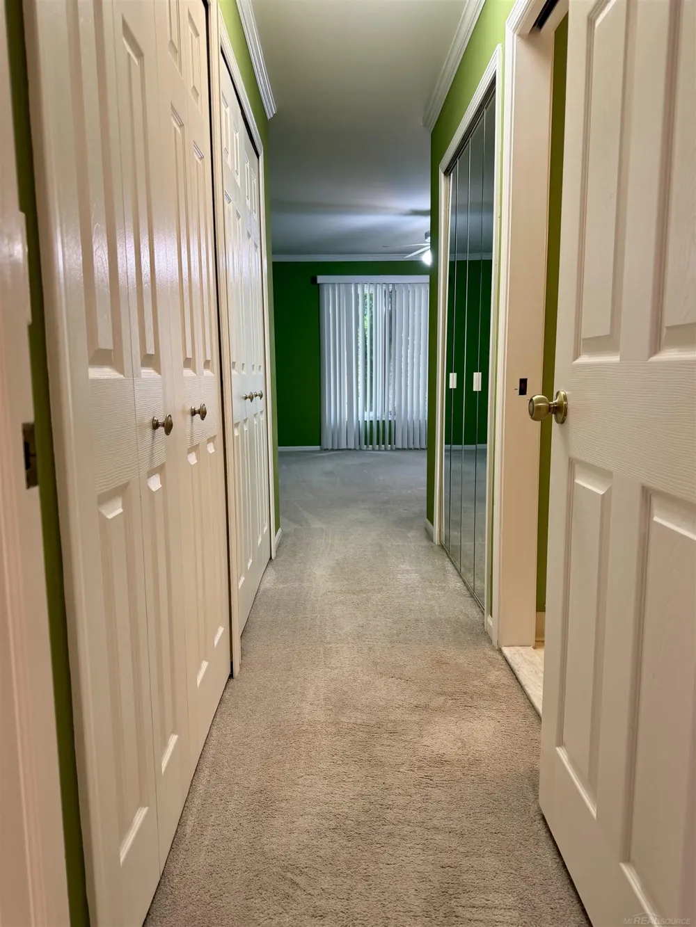 43076 W Kirkwood Drive Clinton Charter Township, MI 48038