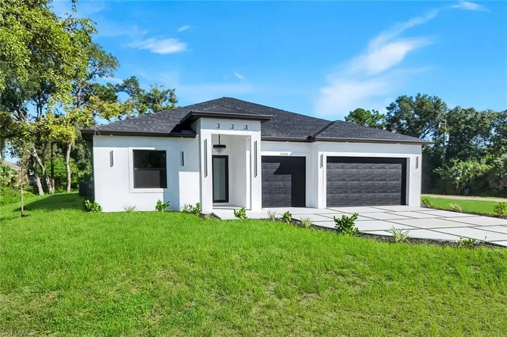 6044 Acorn Circle Labelle, FL 33935