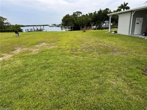 324 Shoreland Drive