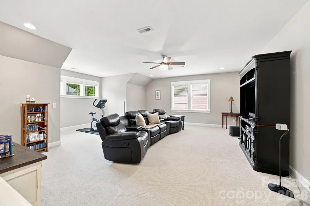 11811 Bradford Park Drive Davidson, NC 28036