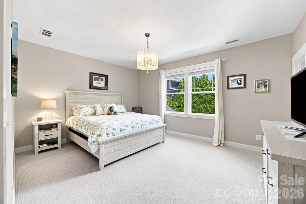 11811 Bradford Park Drive Davidson, NC 28036